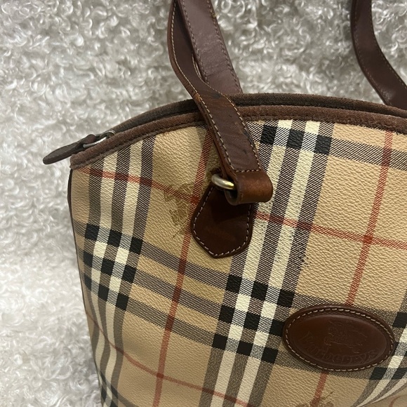 Burberry Nova Check Women’s Handbag - Picture 3 of 15